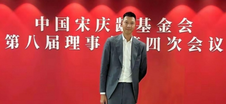 時隔5個月首次公開露面！大河報：易建聯(lián)關聯(lián)公司成被執(zhí)行人